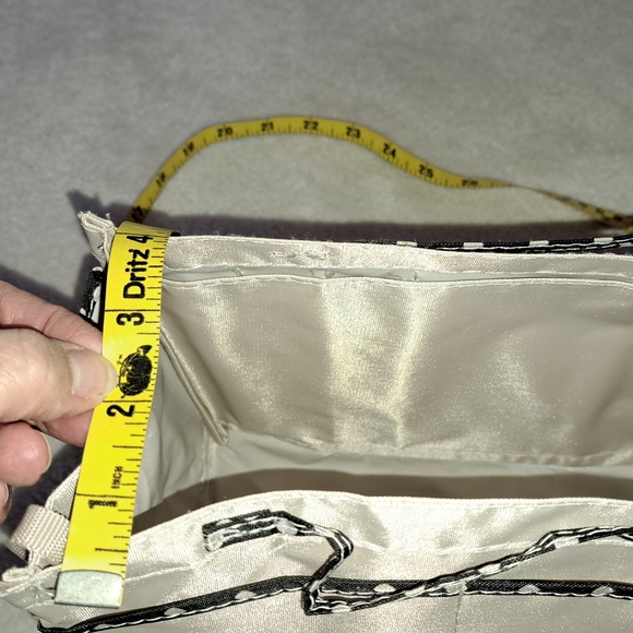 Purse Insert for Quick Purse Changes - Picture 6 of 8